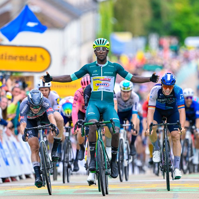 bini girmay ciclismo