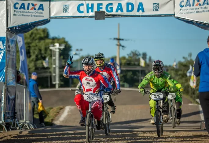 caixa ciclismo brasileiro